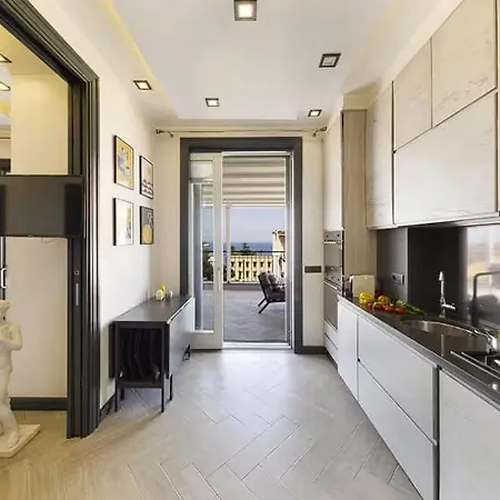 Located In The Heart Of ! Sorrento